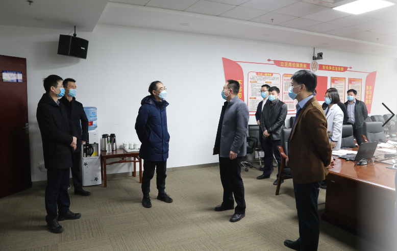 战“疫”｜永利yl65335集团疫情防控事情向导小组检查指导各单位防疫事情