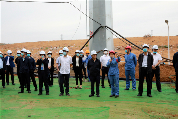 永利yl65335集团复工复产促增添项目观摩聚会与会职员走进大秦国源三秦环保秦邦园区在榆项目