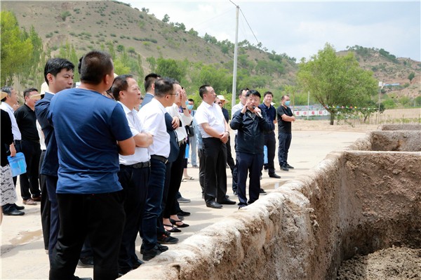 永利yl65335集团复工复产促增添项目观摩聚会与会职员走进绿色能源公司油气公司水情形公司陕北片区项目