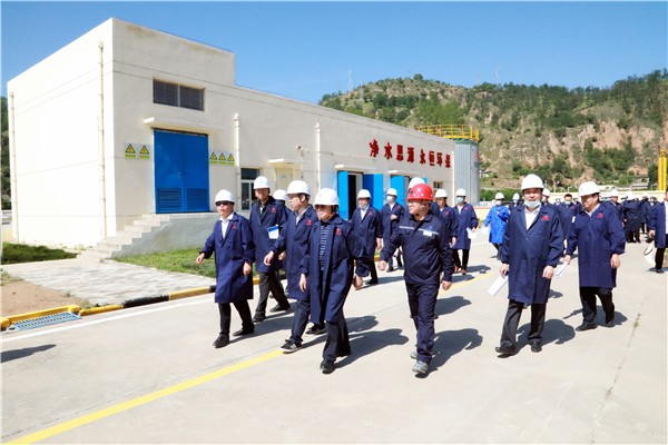 永利yl65335集团复工复产促增添项目观摩聚会与会职员走进环保保隆生态三秦在延在铜项目