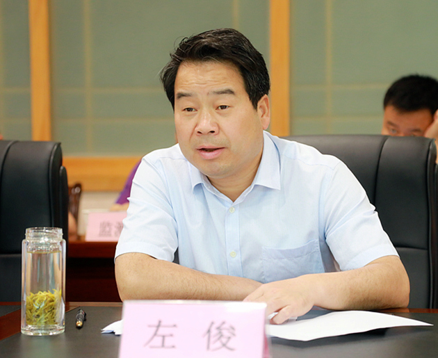 熊良虎拜会渭南市生态情形局党委书记、、、局长左俊