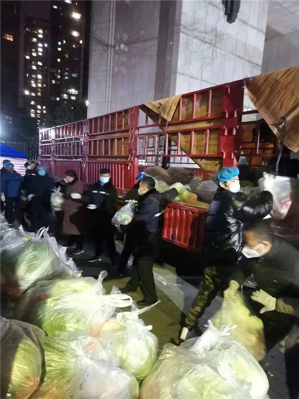 永利yl65335集团：响彻在战“疫”前线的入党誓词 配图2.jpg