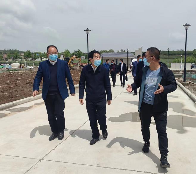 宝鸡市人大常委会党组成员、、副主任苏少敏到水情形公司宝鸡蟠龙新区污水处理厂调研